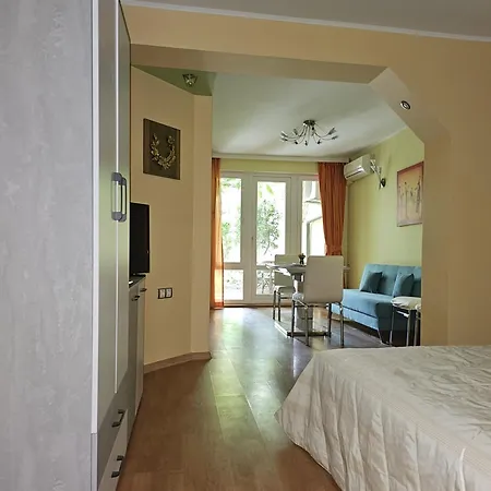 Cozy Place Apartment Burgas